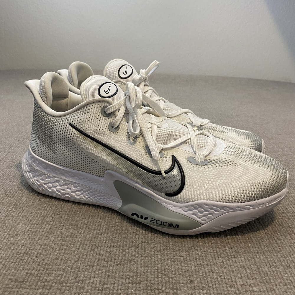 Nike Air Zoom Shoes Mens Size 16.5 White Low Top Basketball Sneakers CK5879-102